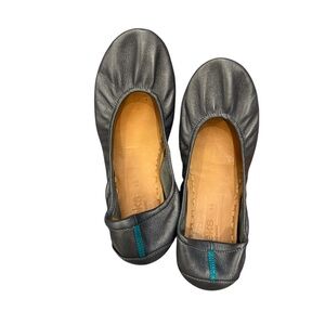Women's TIEKS By Gavrieli Size 10 Metallic Pewter Leather Ballet Flat Shoes